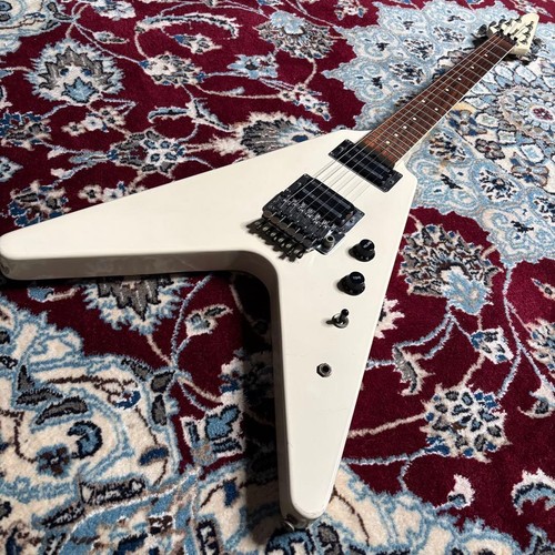 Fernandes bsv flying v - flying,