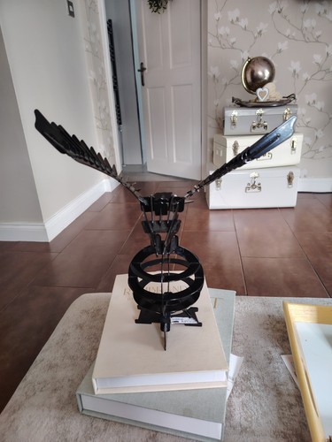Black metal eagle figurine - black, 3d