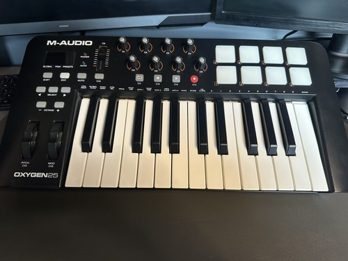 Audio oxygen key - m-audio, 25