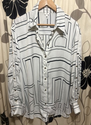 Gorgeous river island - river, white