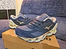 Brand New MIZUNO WAVE PROPHECY LS - Dark Navy/ White Suede Limited UK9.5 US10.5