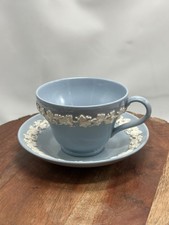 Vintage Wedgwood Queensware Of Etruria & Barlaston Tea Cup / Sacucer