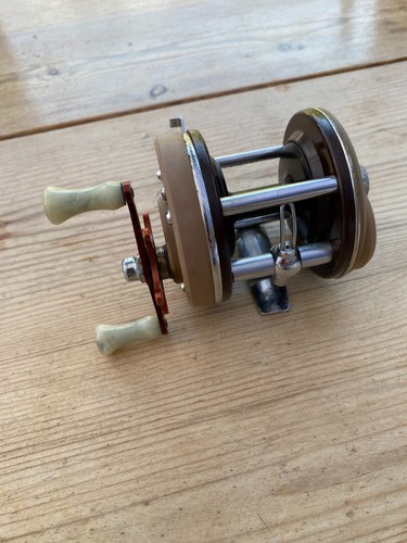 Vintage abu 3000 fishing reel - 3000,
