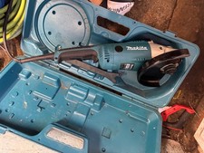  MAKITA ANGLE GRINDER