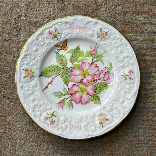 Coalport victorian plate 1981 - coalport,