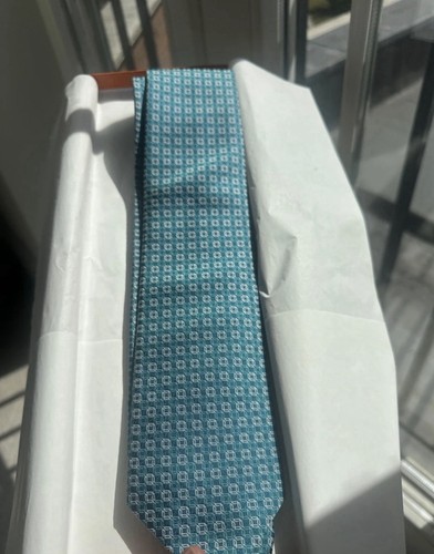 Genuine hermes tie - bnwt, box