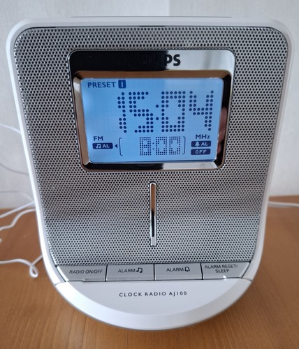 Phillips clock radio - aj100, /05