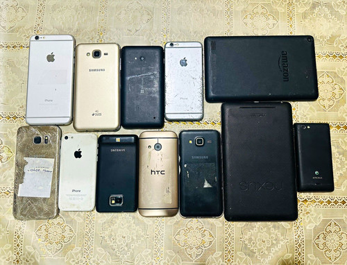 Apple samsung mixed phones - apple, 12