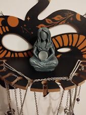 goddess statue / mother earth/