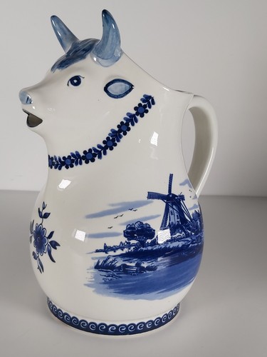 Delft blue cow - blue, shaped