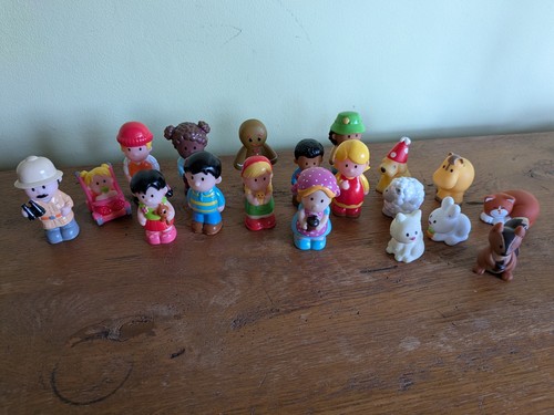 Happyland people figures - happyland,