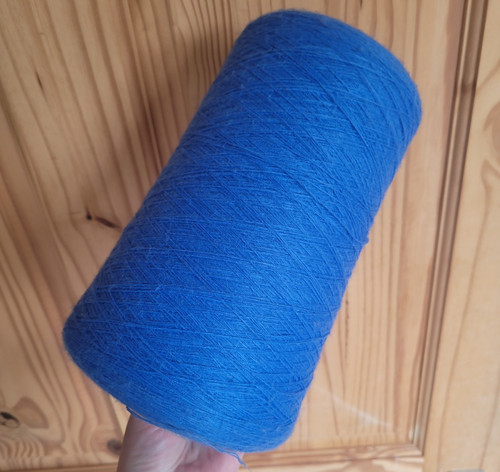 530g acrylic yarn cone - 530g,