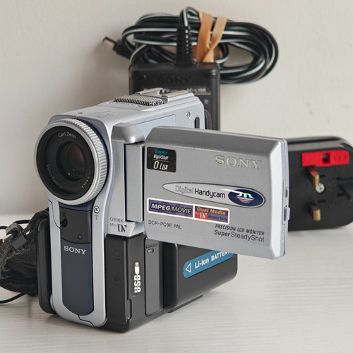 Sony digital handycam dcr - sony,