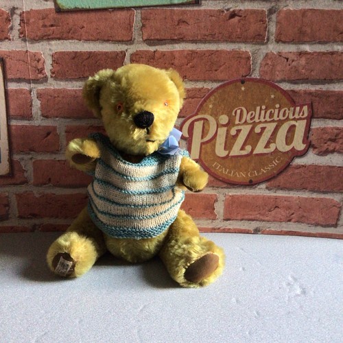 Incredibly sweet vintage teddy - incredibly,