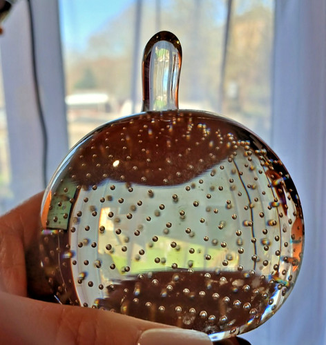 Paperweight vintage large art - vintage,