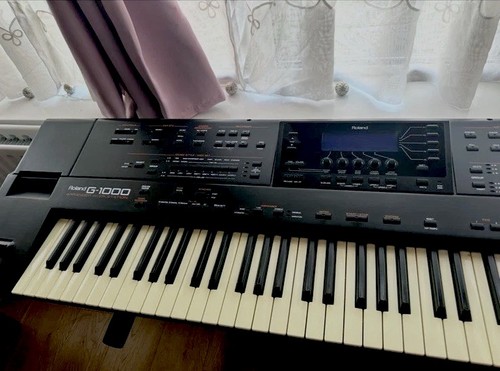 Roland 1000 arranger - g-1000,