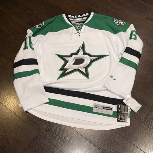 Signed nwt ryan garbutt - *signed*,