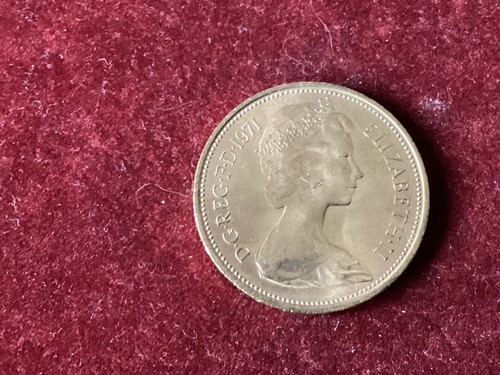 1971 new pence coin - uk,