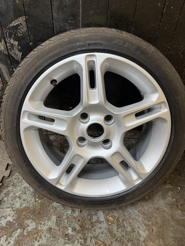 Ford fiesta zetec mk 7 - 16",
