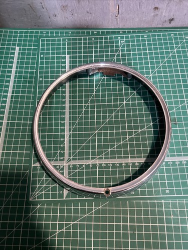 Chrome headlight bezel 3452103 - chrome,