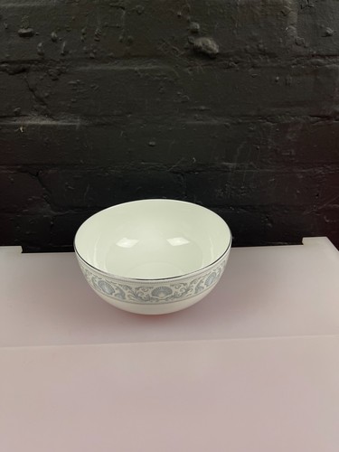 Wedgwood white dolphins r4652 - wedgwood,