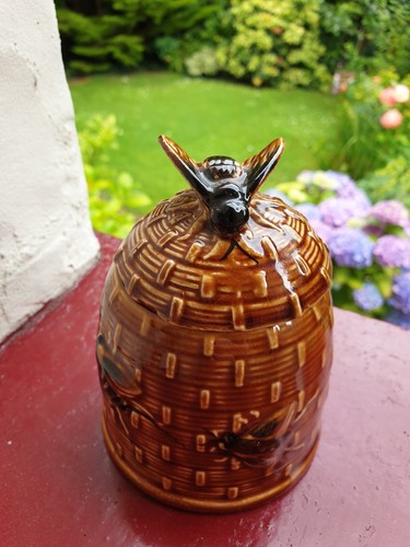 Vintage beehive honey - honey, pot