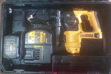 DeWalt Cordless 24V SDS DC223