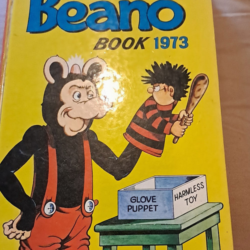 The beano book comics - ,