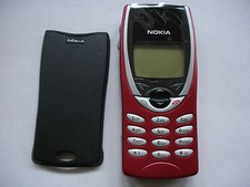 NOKIA 8210 MOBILE PHONE NO BATT PACK FINAL RELEASE VERSION COLLECTABLE