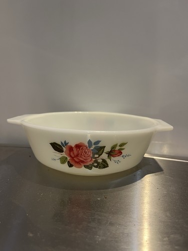 Vintage jaj pyrex casserole - vintage,