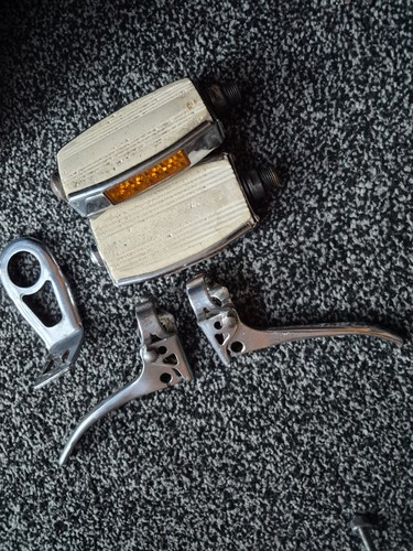 Raleigh chopper peddels and - raleigh,