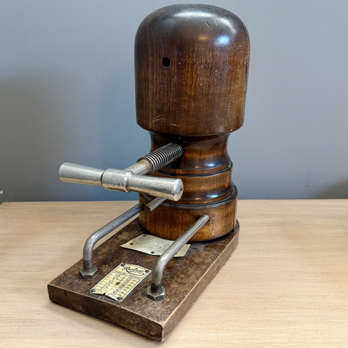 Antique reslaw mechanical - antique,