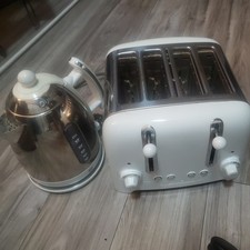 Dualit 4 slice toaster and