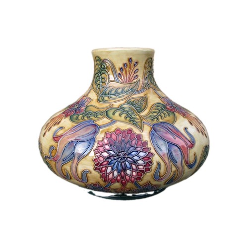Moorcroft tahiti pattern - pattern, vase