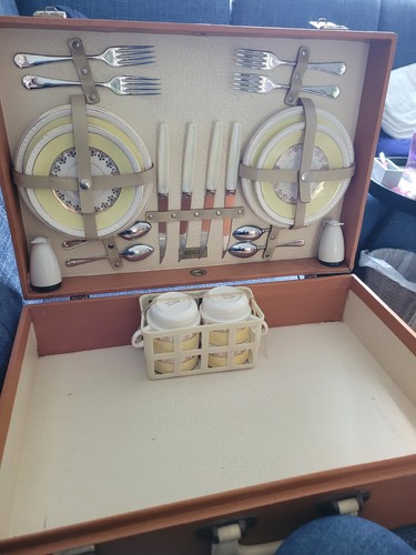 Brexton vintage picnic set - brexton,