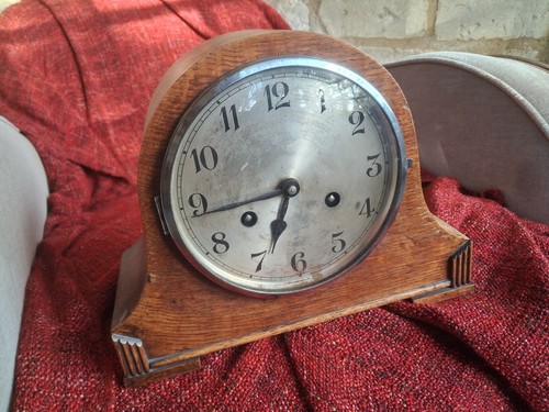 Vintage wooden mantle clock - vintage,