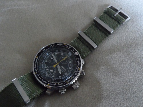 James bond khaki - nato, style