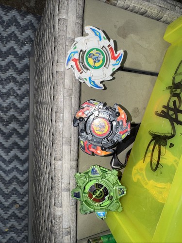 Vintage plastic gen beyblade - vintage,