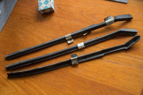 Mercedes w114 right passenger - w114,