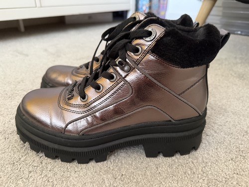 Buffalo trainers size - buffalo,