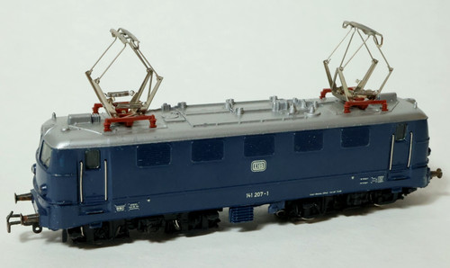 Old märklin locomotive 3033 - old,