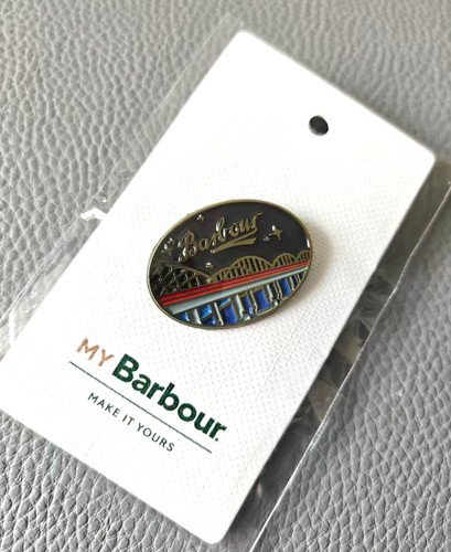 Barbour enamel pin - barbour, badge