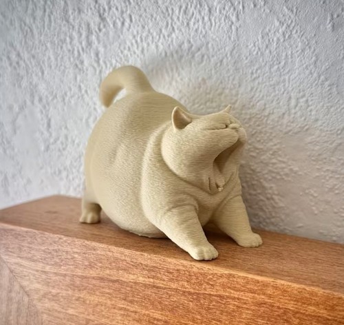 Yawning cat statue desktop - yawning,