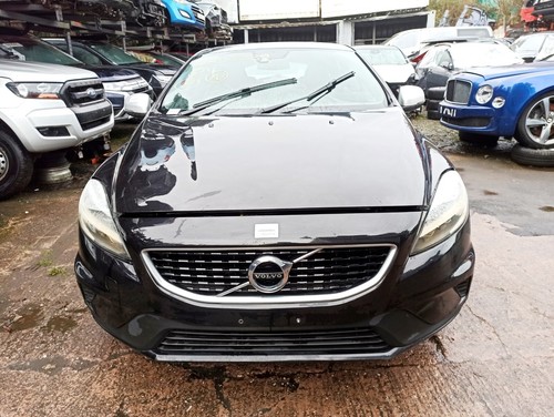 Volvo v40 2015 - t2, petrol