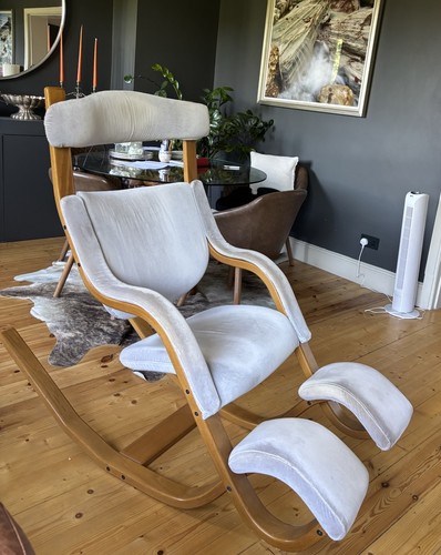 Varier gravity chair - chair, grey