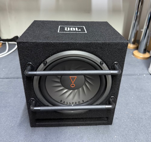 Jbl bass pro8 - bass, car