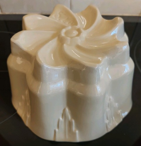 Vintage cream ceramic ironware - cream,