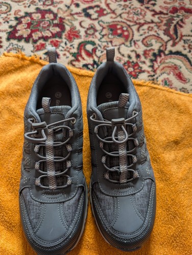 Graceland walking shoes - graceland,