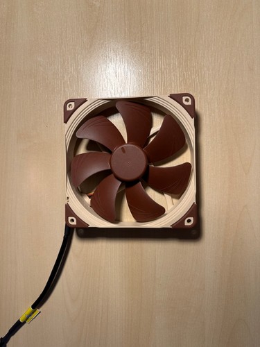 Noctua a14 pwm 140mm x - 5v,