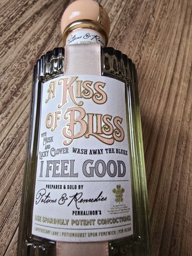 Penhaligon kiss of - a, bliss